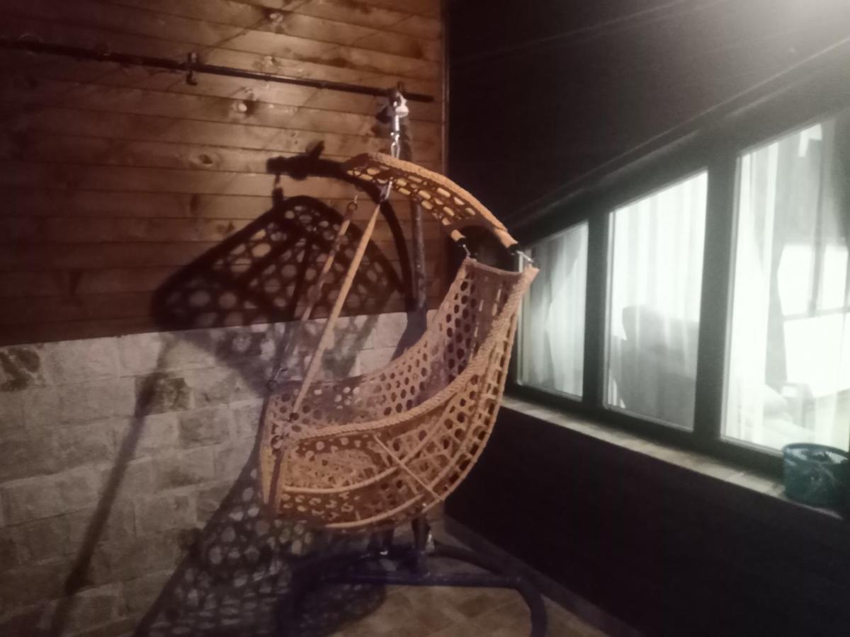 Кръчмъ При Байката Hotel Ribarița Exterior foto
