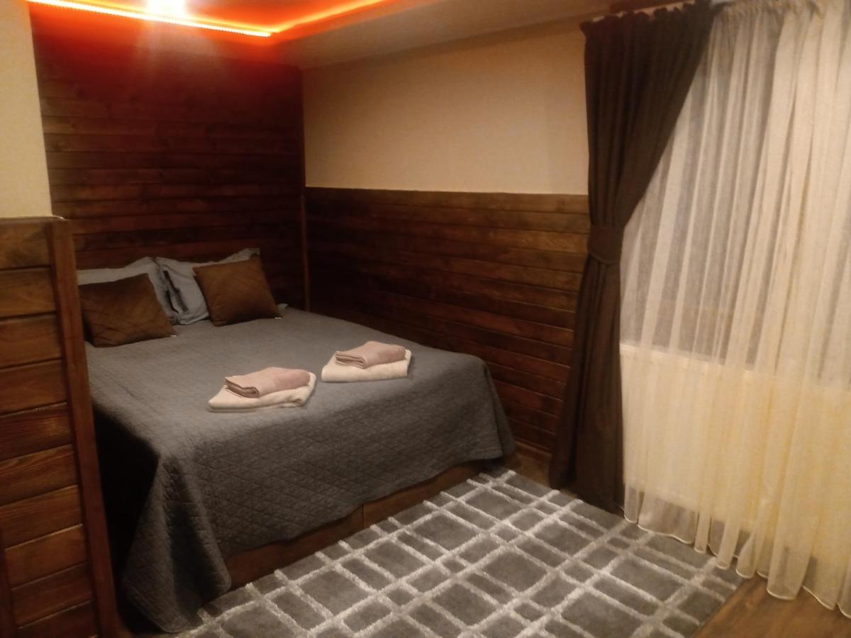 Кръчмъ При Байката Hotel Ribarița Exterior foto